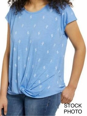 Women’s Light Blue Twist-Hem Short Sleeve Top, IZOD, XXL